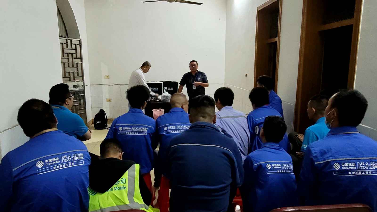 北京毕博蒸汽清洗服务有限公司为中移铁通有限公司安全用电培训